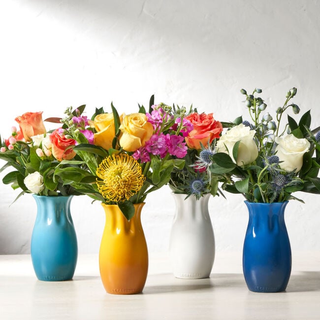 10 Creative Vase Painting Ideas to Brighten Your Home Decor插图3