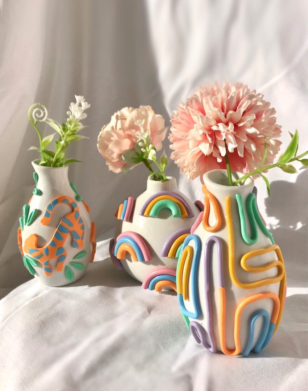10 Creative Vase Painting Ideas to Brighten Your Home Decor插图4
