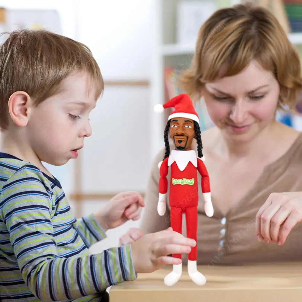 Snoop Dogg elf on the shelf