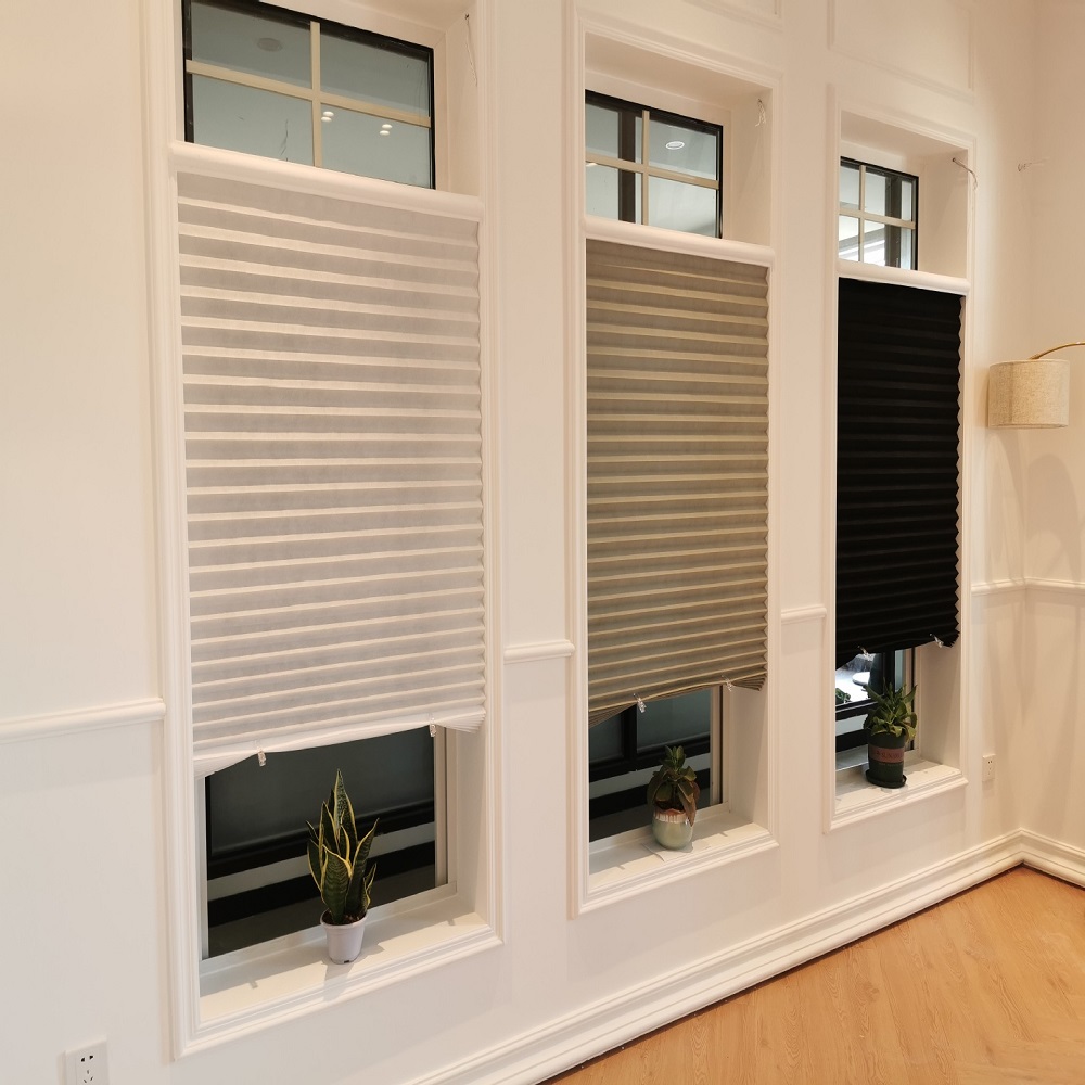 how to clean fabric blinds