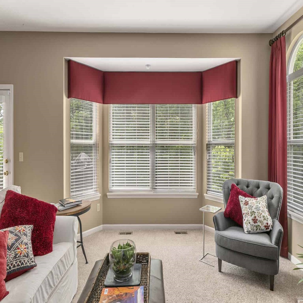 how to close window blinds
