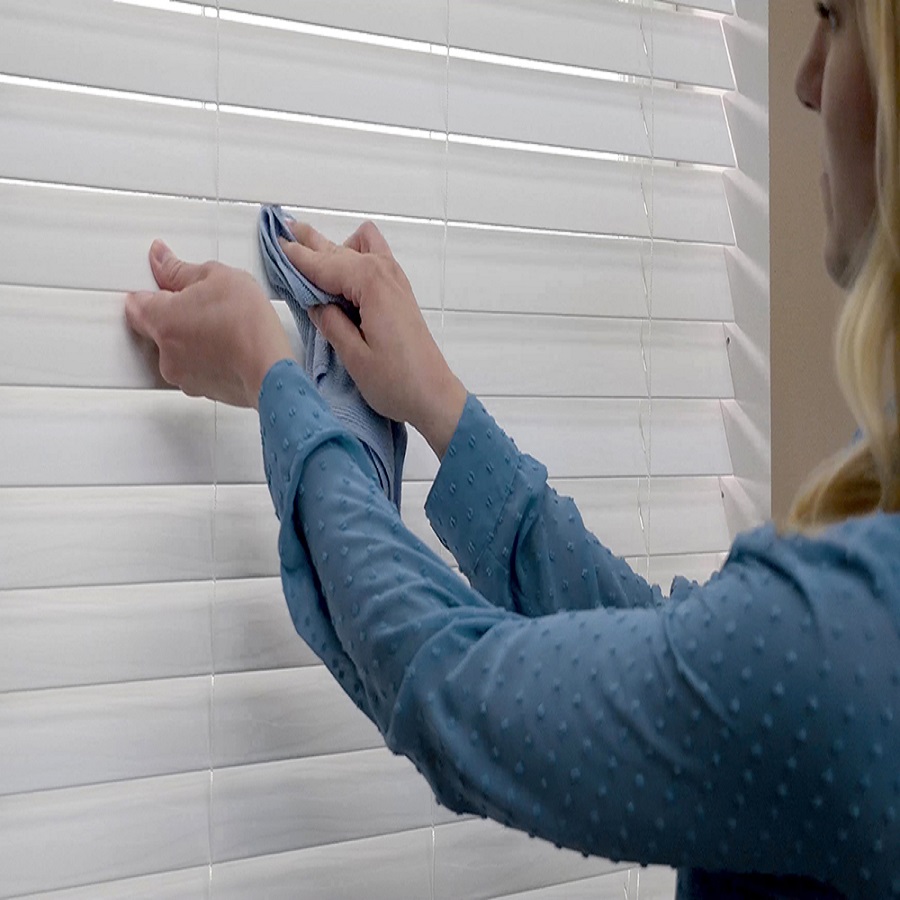 easy way to clean blinds