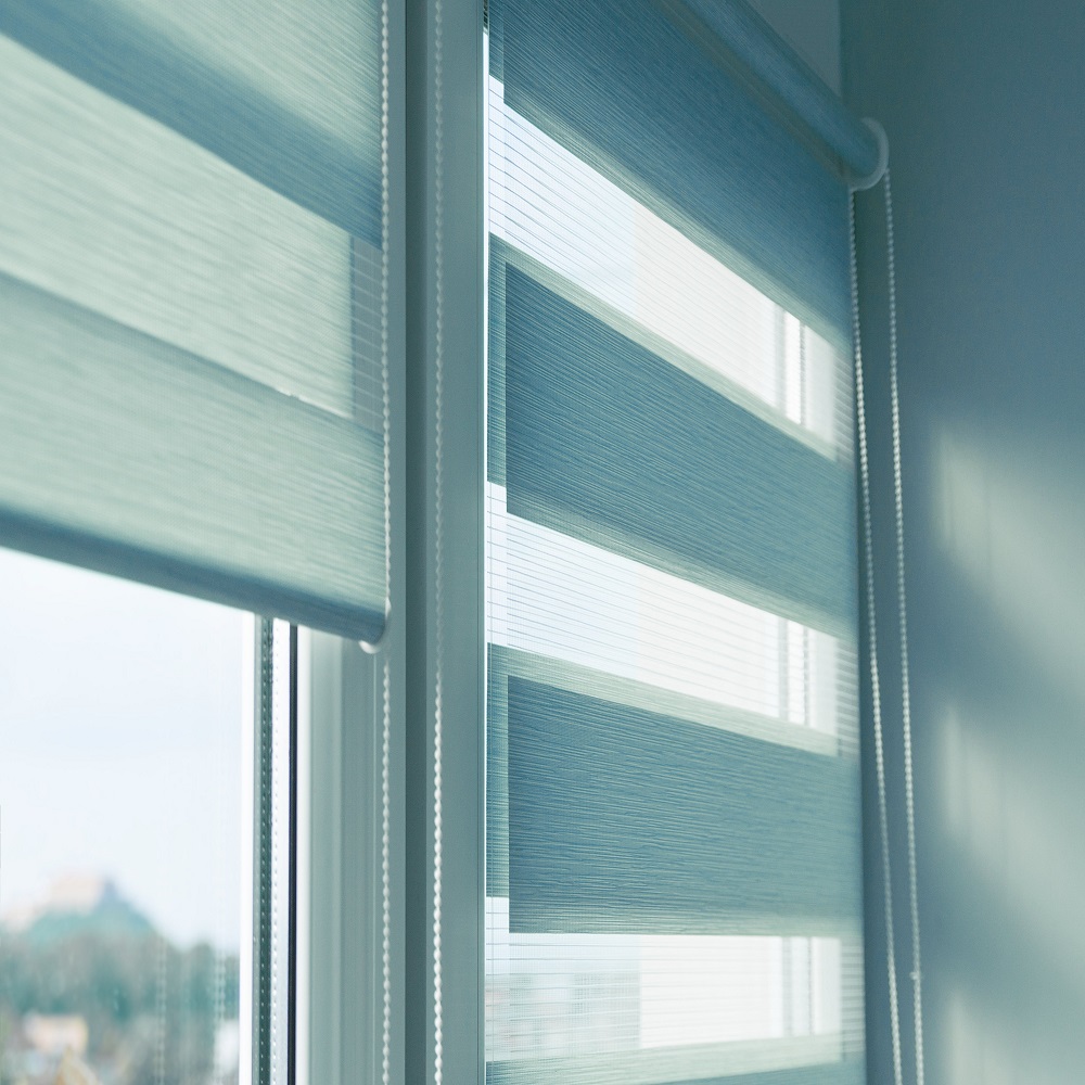 how to close window blinds