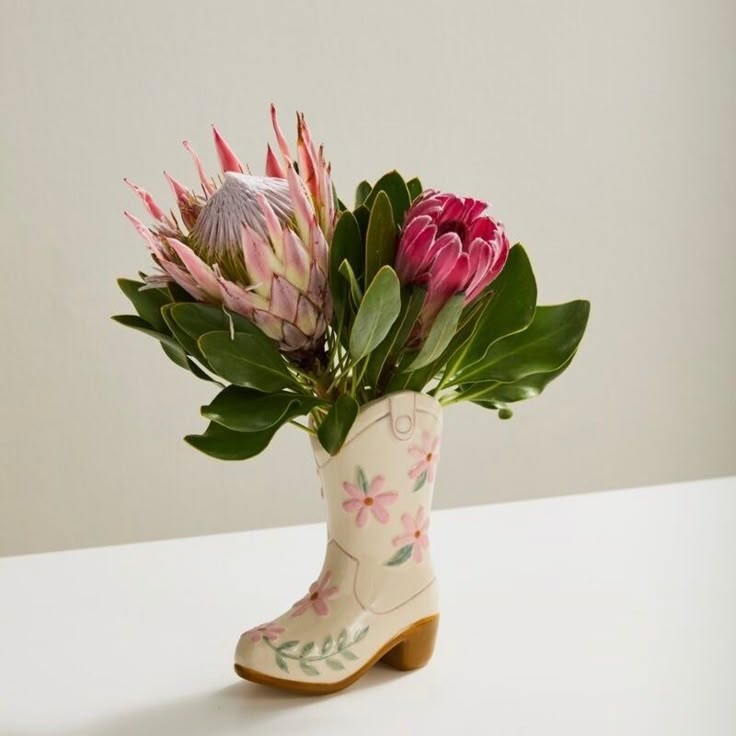 boot vase