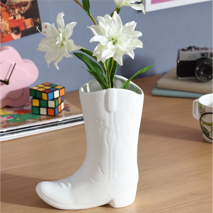 White vase