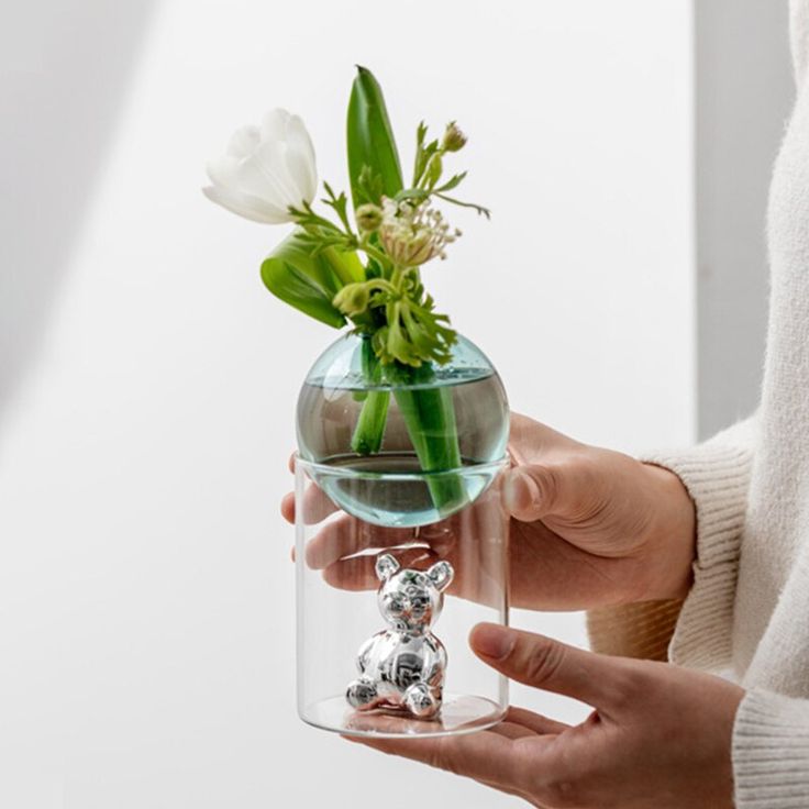 Glass vase