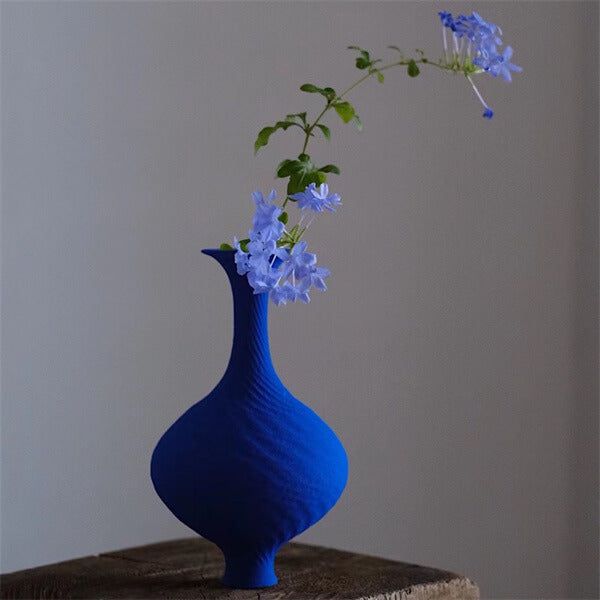 blue vase