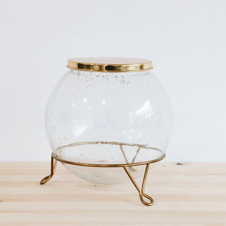 Flower vase