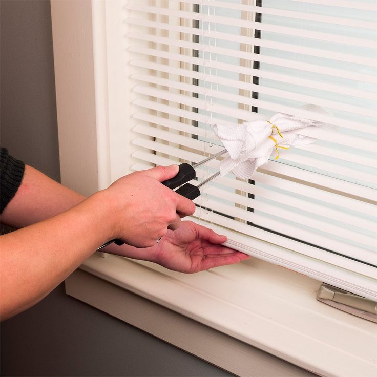 best way to clean mini blinds