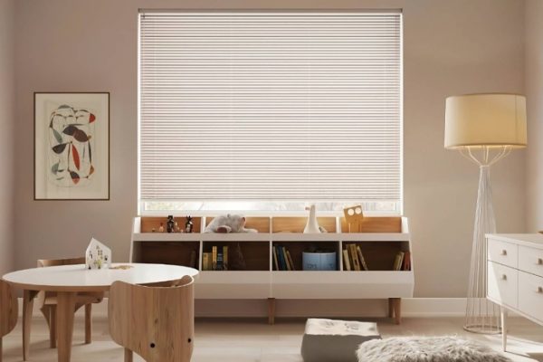 metal mini blinds