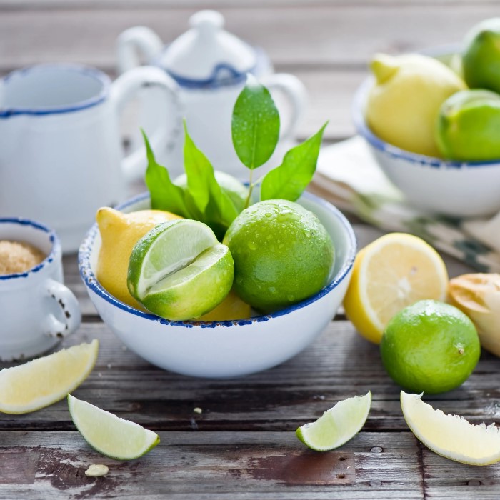 how to juice a lemon without a juicer