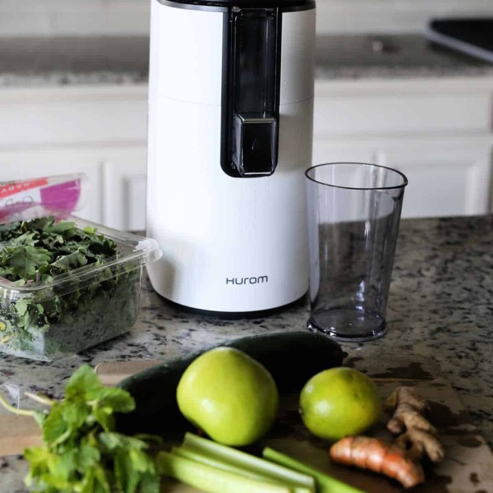 how to use a juicer