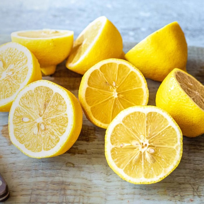 how to juice a lemon without a juicer