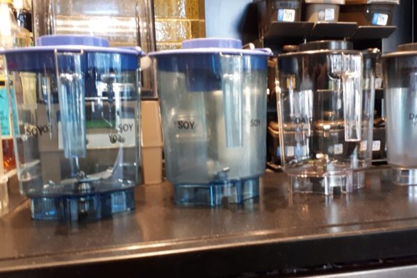 what blender does starbucks use