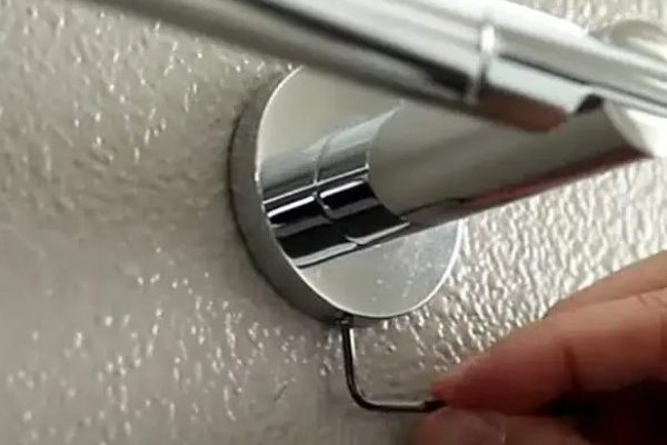 how to remove towel bar