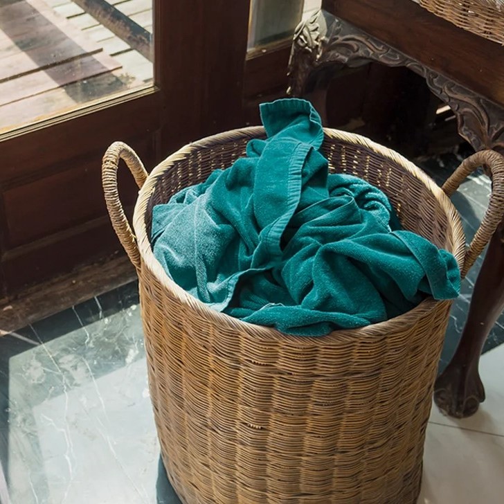 can you get herpes from a towel