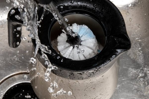 how to clean drip coffee maker