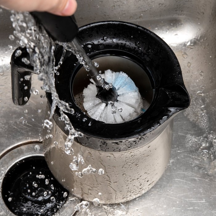 how to clean drip coffee maker