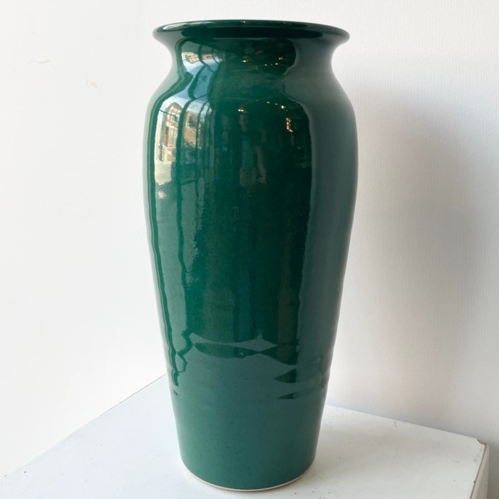 green vase