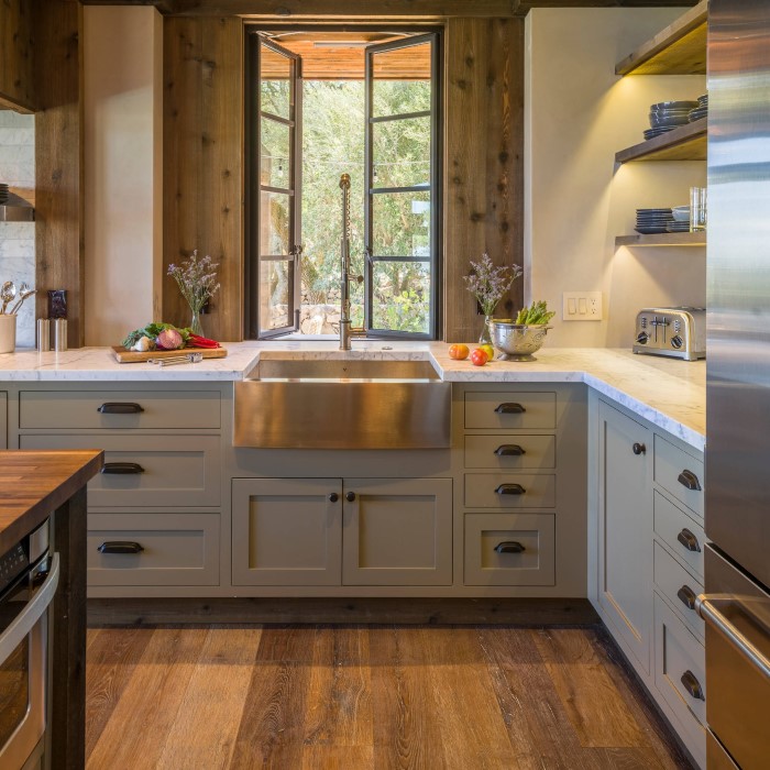 rustic kitchen decor