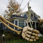 giant skull decoration