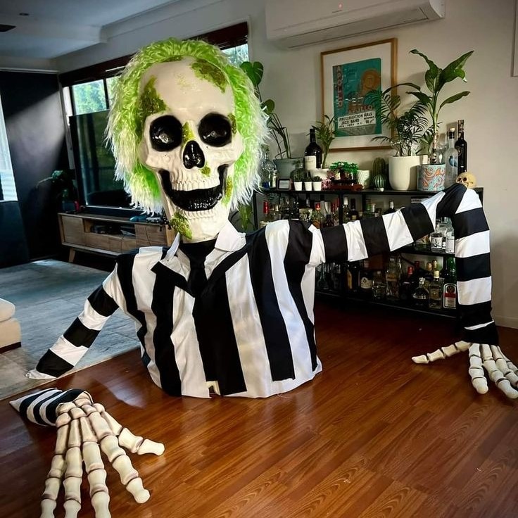beetlejuice halloween decor