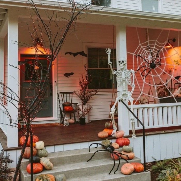 halloween porch decor
