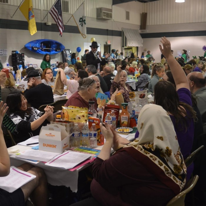 what is a tricky tray