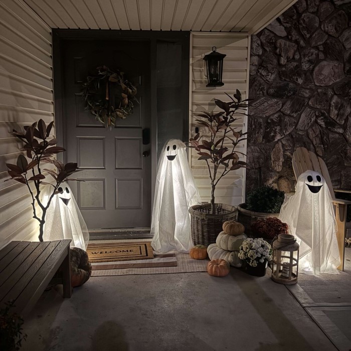 halloween porch decor