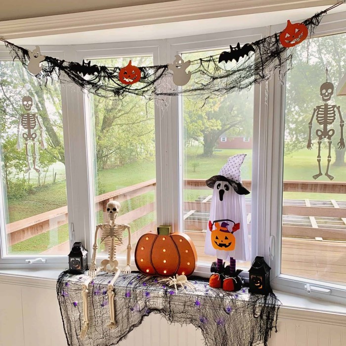 how to decorate for halloween