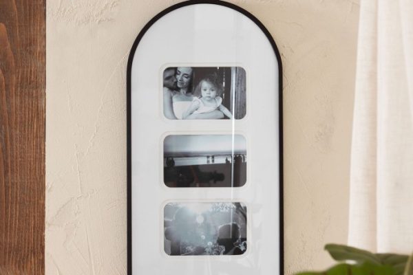 arch picture frame