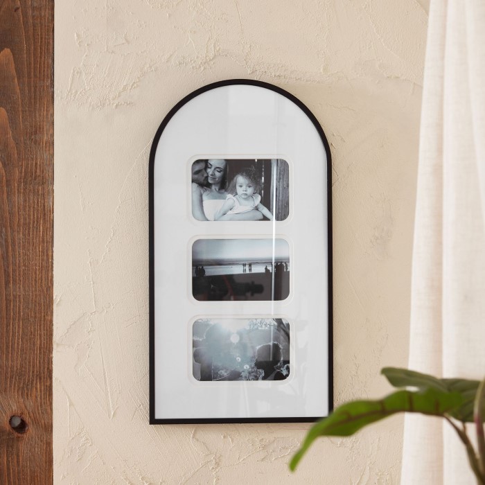 arch picture frame