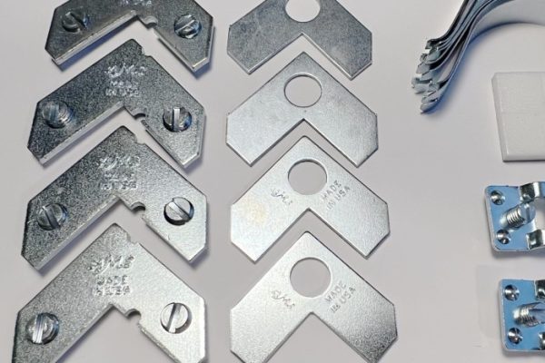 picture frame hardware