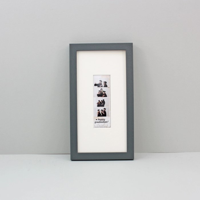 photobooth picture frame
