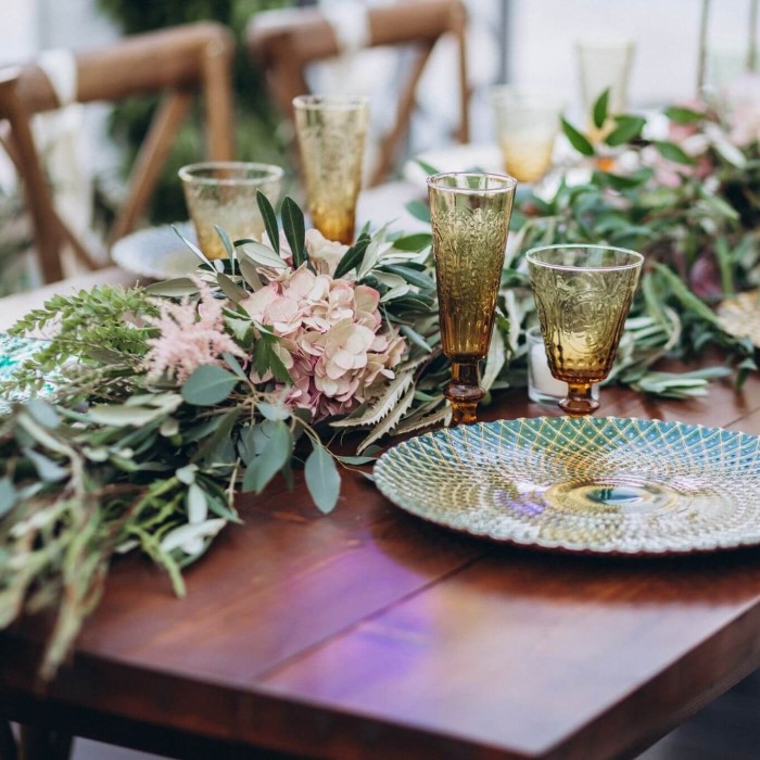 rustic boho wedding table decor