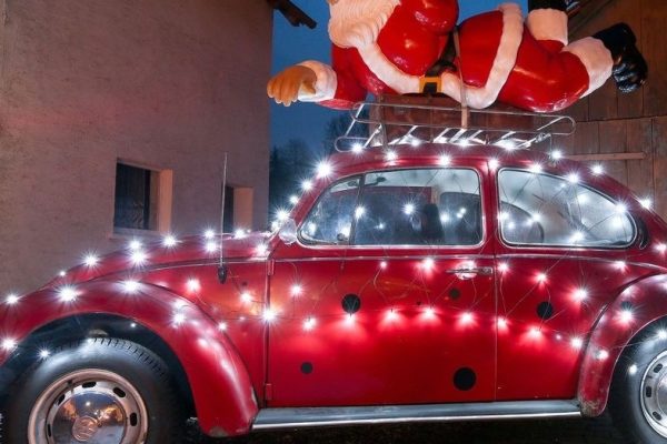 how to put christmas lights on car