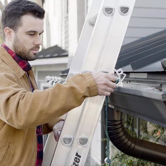 how to hang christmas lights on house
